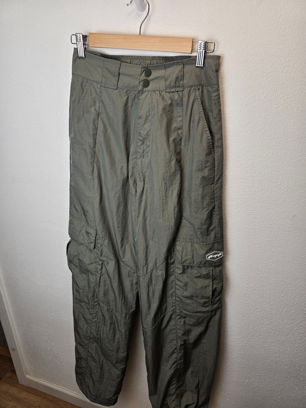 YoungLA W222 Cargo Pants Womens S Olive Green Parachute Y2K Baggy Utility